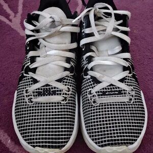 Men's Nike LeBron Witness 7 Basketball Shoes